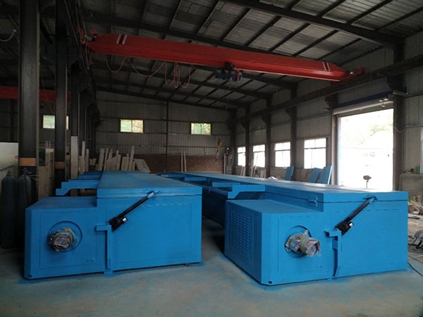 玻璃鋼膜殼外表面打磨機(jī) (6)